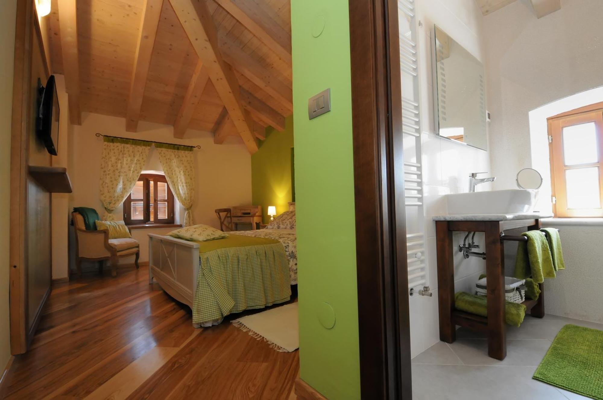 Bed & Breakfast Korta Gira Buici  Camera foto